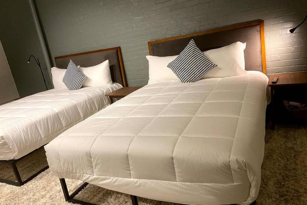 3E-Spacious 2 Bedroom In Oakland, Sleeps 8 Πίτσμπουργκ Εξωτερικό φωτογραφία